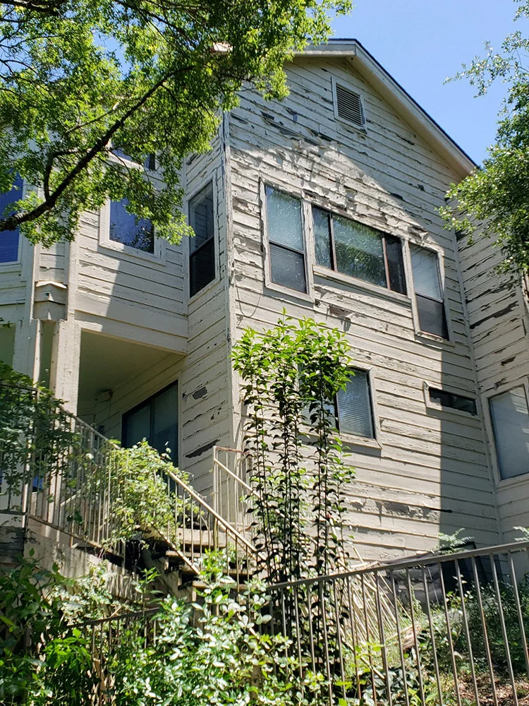 siding needs replacement